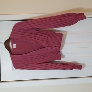 Aritzia Plunge Front Cropped Cardigan in Fuchsia